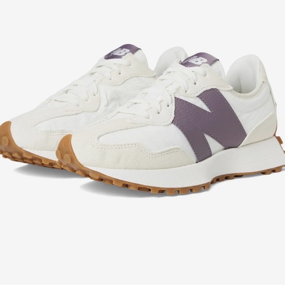 New Balance Shoes - New Balance 327 Sneakers. Size 6.5
